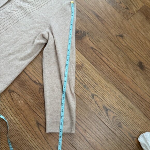 Isaac Mizrahi Beige Cashmere Sweater - Picture 6 of 6